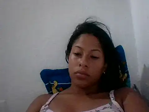 Snapshot of Kitra_New chatting on 12/23/24, 08:22 Kitra New online show from 12/23/24, 08:22