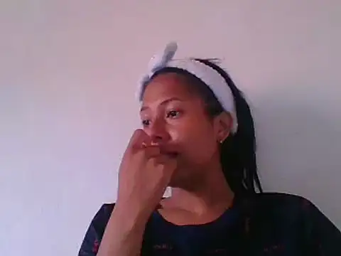 Snapshot of Kitra_New chatting on 12/29/24, 08:58 Kitra New online show from 12/29/24, 08:58