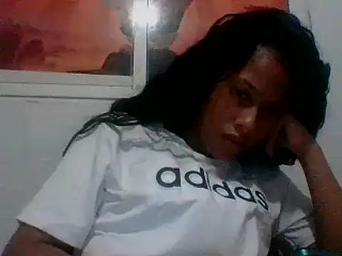 Snapshot of Kitra_New chatting on 02/20/25, 03:23 Kitra New online show from 02/20/25, 03:23