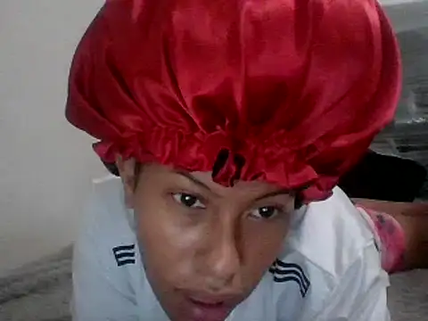 Snapshot of Kitra_New chatting on 02/20/25, 06:28 Kitra New online show from 02/20/25, 06:28