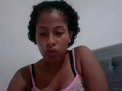 Snapshot of Kitra_New chatting on 02/27/25, 10:42 Kitra New online show from 02/27/25, 10:42