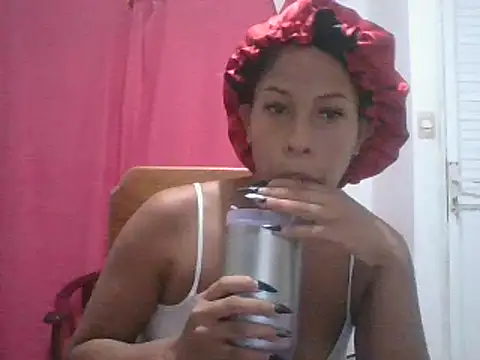 Snapshot of Kitra_New chatting on 03/20/25, 09:26 Kitra New online show from 03/20/25, 09:26