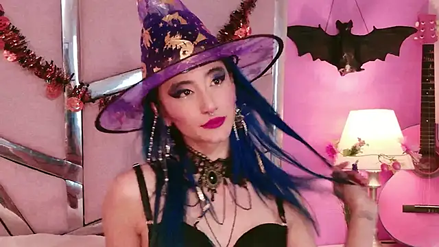 Lunapage online show from 10/14/25, 08:20