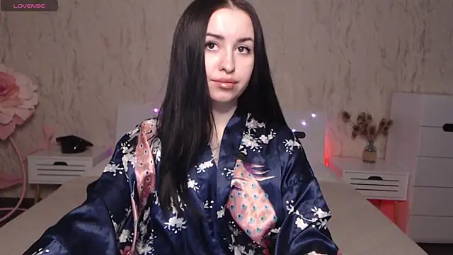 Snapshot of VioletCatt chatting on 03/14/25, 06:42 VioletCatt online show from 03/14/25, 06:42