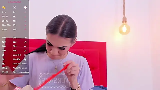 Mia thompson 19 online show from 01/10/25, 08:26