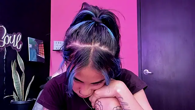 Juanadearco5 online show from 11/10/25, 04:06