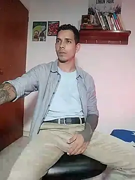 chero 95 online show from 11/25/25, 10:21