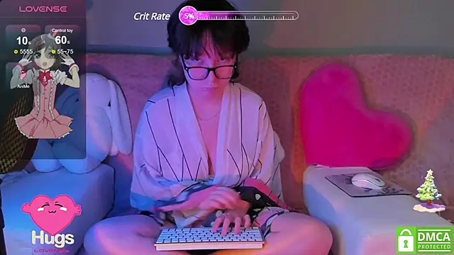 Snapshot of dreamgirllovee chatting on 01/20/25, 02:01 dreamgirllovee online show from 01/20/25, 02:01