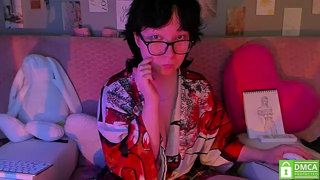 Snapshot of dreamgirllovee chatting on 03/09/25, 03:43 dreamgirllovee online show from 03/09/25, 03:43
