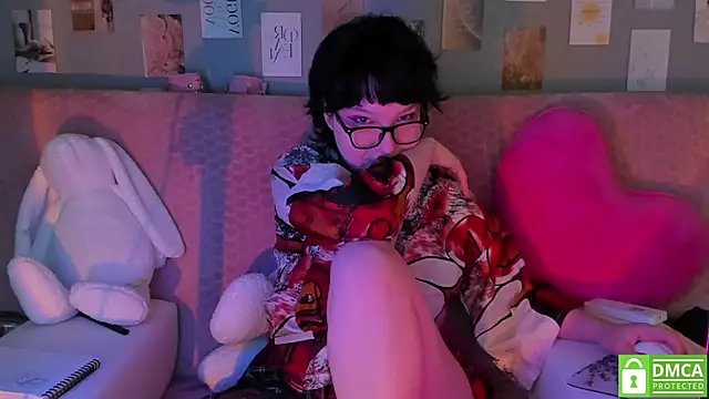Snapshot of dreamgirllovee chatting on 03/10/25, 03:56 dreamgirllovee online show from 03/10/25, 03:56