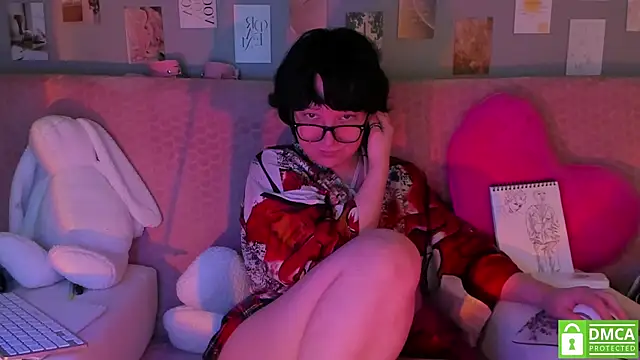 Snapshot of dreamgirllovee chatting on 03/15/25, 03:29 dreamgirllovee online show from 03/15/25, 03:29
