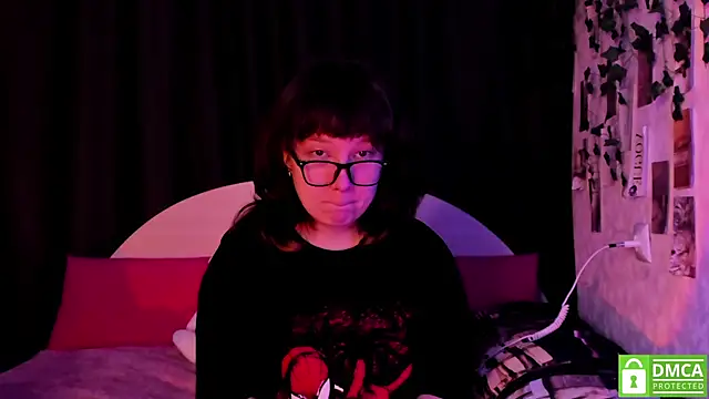 Snapshot of dreamgirllovee chatting on 11/22/25, 07:46 dreamgirllovee online show from 11/22/25, 07:46