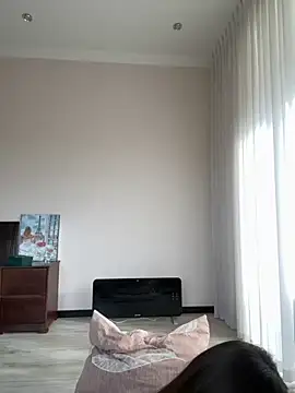 Hott Lolla online show from 10/22/25, 06:57