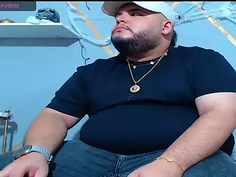 Snapshot of damian_chubby chatting on 10/26/25, 03:01 damian chubby online show from 10/26/25, 03:01