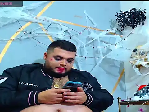 Snapshot of damian_chubby chatting on 11/01/25, 04:03 damian chubby online show from 11/01/25, 04:03