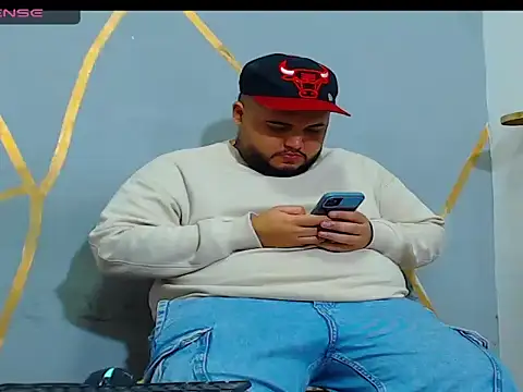 Snapshot of damian_chubby chatting on 11/16/25, 07:36 damian chubby online show from 11/16/25, 07:36