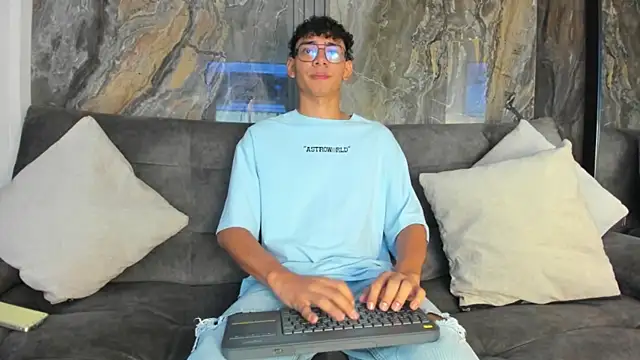 Daviid laidd online show from 10/08/25, 08:28