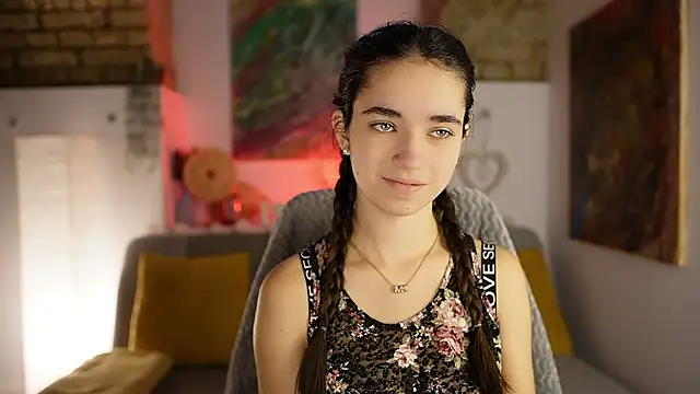 Snapshot of Gia_Paige18 chatting on 12/06/24, 08:59 Gia Paige18 online show from 12/06/24, 08:59