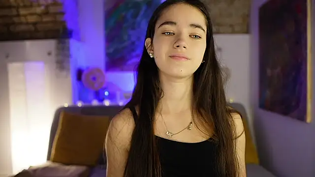 Snapshot of Gia_Paige18 chatting on 12/18/24, 08:42 Gia Paige18 online show from 12/18/24, 08:42