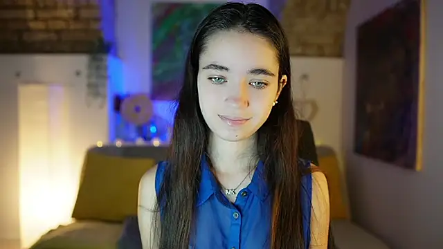 Snapshot of Gia_Paige18 chatting on 12/19/24, 08:13 Gia Paige18 online show from 12/19/24, 08:13