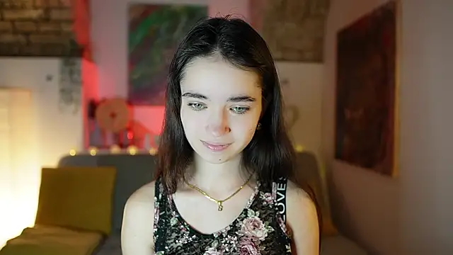 Snapshot of Gia_Paige18 chatting on 01/02/25, 12:35 Gia Paige18 online show from 01/02/25, 12:35