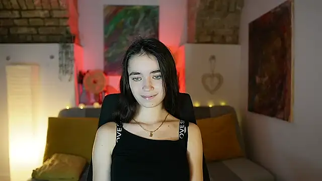 Snapshot of Gia_Paige18 chatting on 01/11/25, 12:18 Gia Paige18 online show from 01/11/25, 12:18