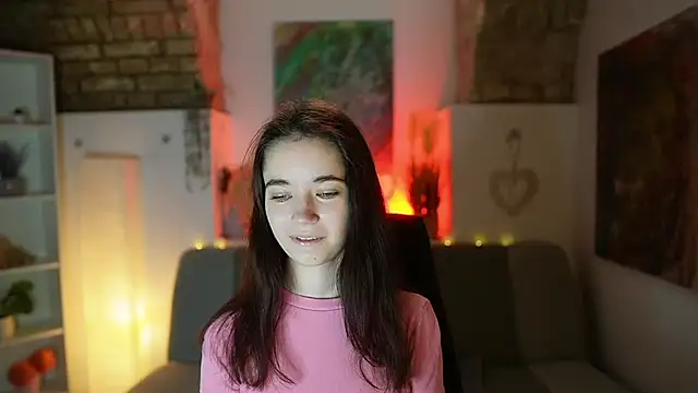 Snapshot of Gia_Paige18 chatting on 02/05/25, 11:12 Gia Paige18 online show from 02/05/25, 11:12