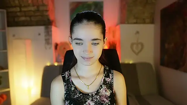 Snapshot of Gia_Paige18 chatting on 02/13/25, 09:20 Gia Paige18 online show from 02/13/25, 09:20