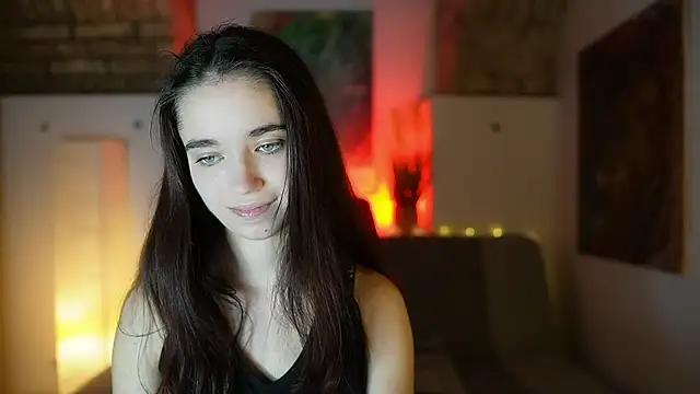 Snapshot of Gia_Paige18 chatting on 02/16/25, 06:43 Gia Paige18 online show from 02/16/25, 06:43