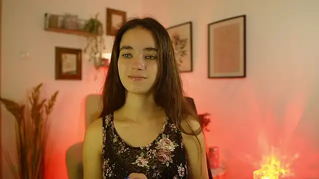 Snapshot of Gia_Paige18 chatting on 09/10/25, 08:14 Gia Paige18 online show from 09/10/25, 08:14