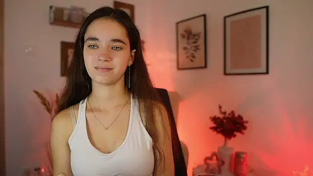 Snapshot of Gia_Paige18 chatting on 09/20/25, 08:26 Gia Paige18 online show from 09/20/25, 08:26