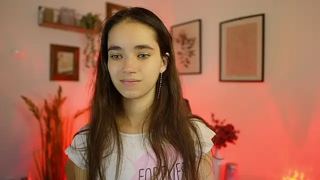 Snapshot of Gia_Paige18 chatting on 09/22/25, 12:51 Gia Paige18 online show from 09/22/25, 12:51