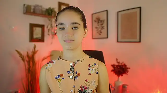 Snapshot of Gia_Paige18 chatting on 09/23/25, 01:14 Gia Paige18 online show from 09/23/25, 01:14