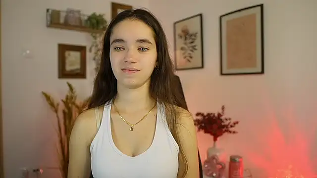 Snapshot of Gia_Paige18 chatting on 10/05/25, 08:12 Gia Paige18 online show from 10/05/25, 08:12