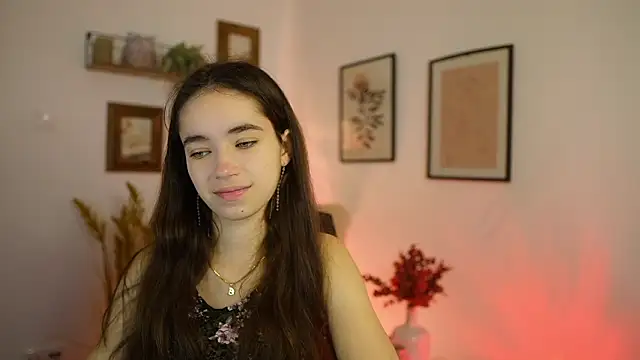 Snapshot of Gia_Paige18 chatting on 10/12/25, 08:13 Gia Paige18 online show from 10/12/25, 08:13