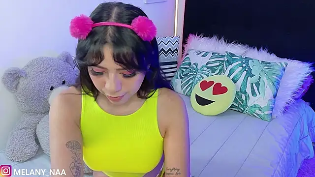 melany naa online show from 10/25/25, 01:24