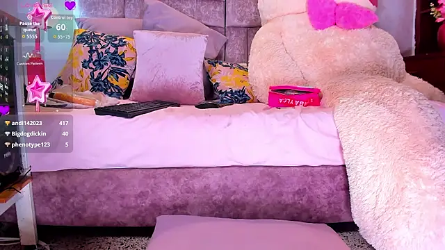 amina west online show from 10/13/25, 05:57