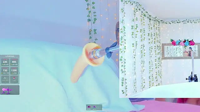 Tiffanny Love  online show from 11/01/25, 03:52