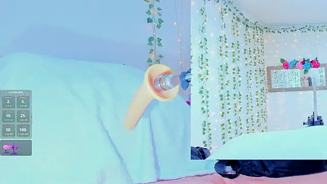 Tiffanny Love  online show from 11/08/25, 09:09