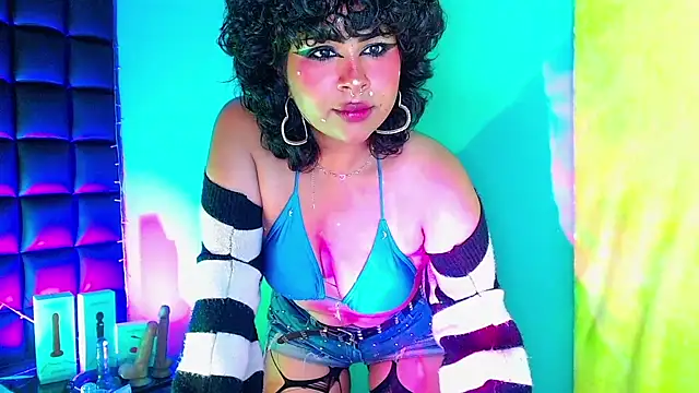 kuromi69 online show from 01/12/25, 12:44