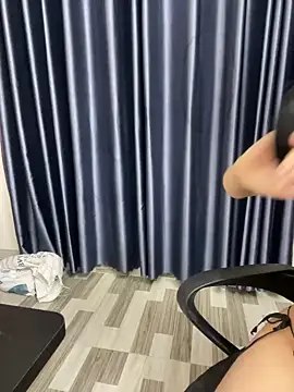 Louis Baby online show from 12/06/24, 01:33