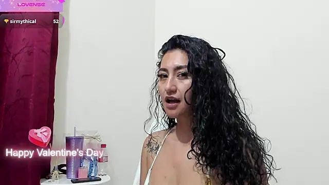 Snapshot of Missmia23 chatting on 02/28/25, 03:15 Missmia23 online show from 02/28/25, 03:15