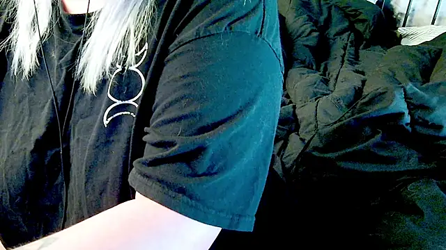 doomednympho online show from 10/26/25, 08:48