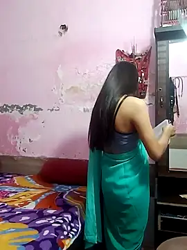 Snapshot of Payal-Love143 chatting on 01/14/25, 12:45 Payal-Love143 online show from 01/14/25, 12:45