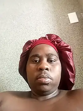 Snapshot of sexybigasss chatting on 10/25/25, 06:10 sexybigasss online show from 10/25/25, 06:10