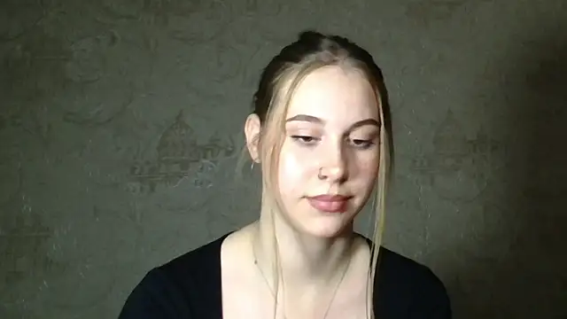 Snapshot of KirraLiam chatting on 12/05/24, 03:17 KirraLiam online show from 12/05/24, 03:17