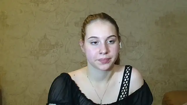 Snapshot of KirraLiam chatting on 01/05/25, 03:45 KirraLiam online show from 01/05/25, 03:45