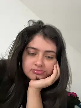 Stephania 18 online show from 01/04/25, 03:39