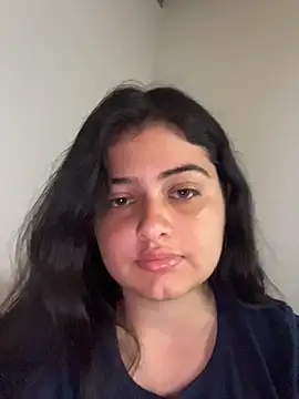 Stephania 18 online show from 11/12/25, 06:52