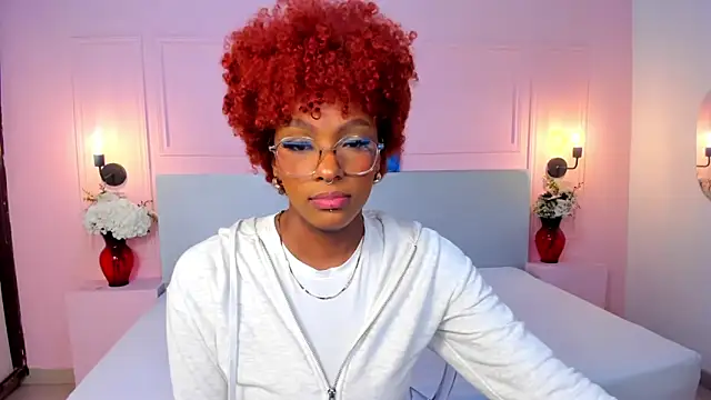 Snapshot of LiannaDixon chatting on 01/28/25, 01:59 LiannaDixon online show from 01/28/25, 01:59
